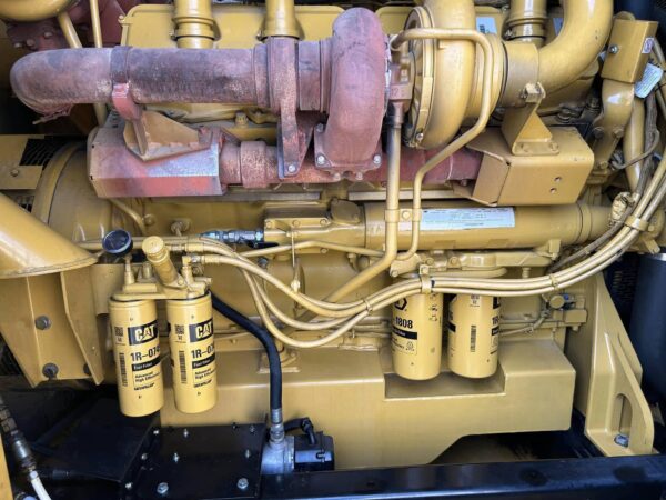 Caterpillar 800F Generating Set - Image 5