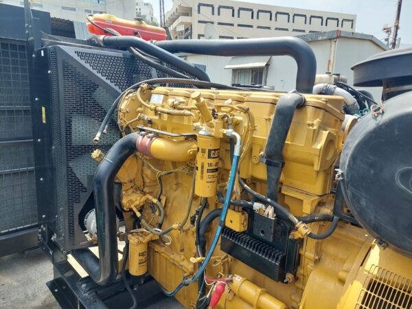 Caterpillar 550 Generating Set - Image 3