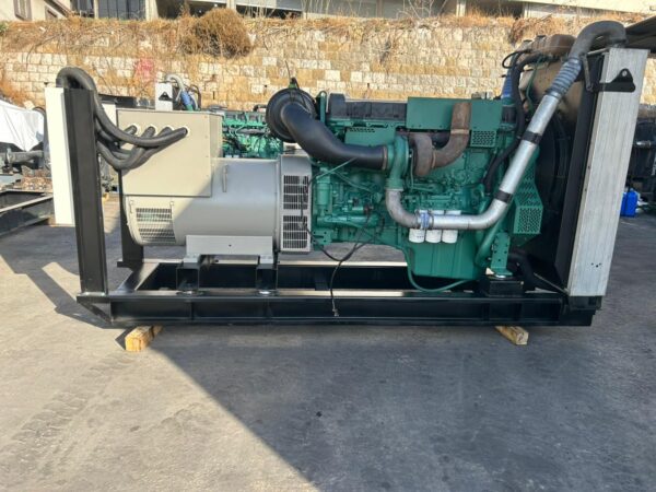 Volvo Penta 650 Generating Set - Image 5
